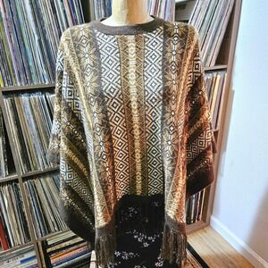 Peru Alpaca Poncho Sweater Fringe Brown Cream Pattern Boho Folk One Size